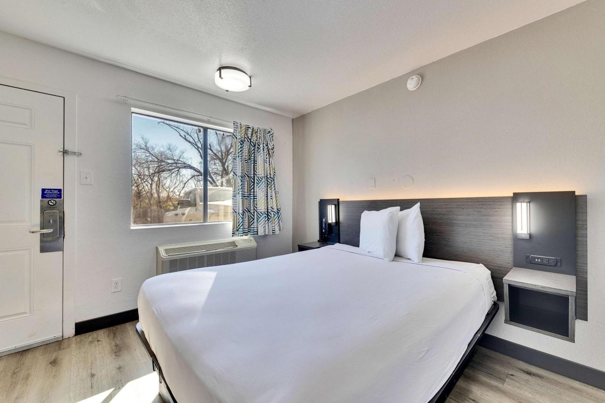 Motel 6-Austin, Tx - Airport - South Buitenkant foto