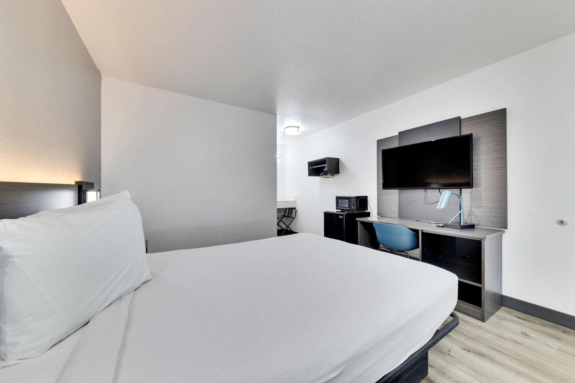 Motel 6-Austin, Tx - Airport - South Buitenkant foto