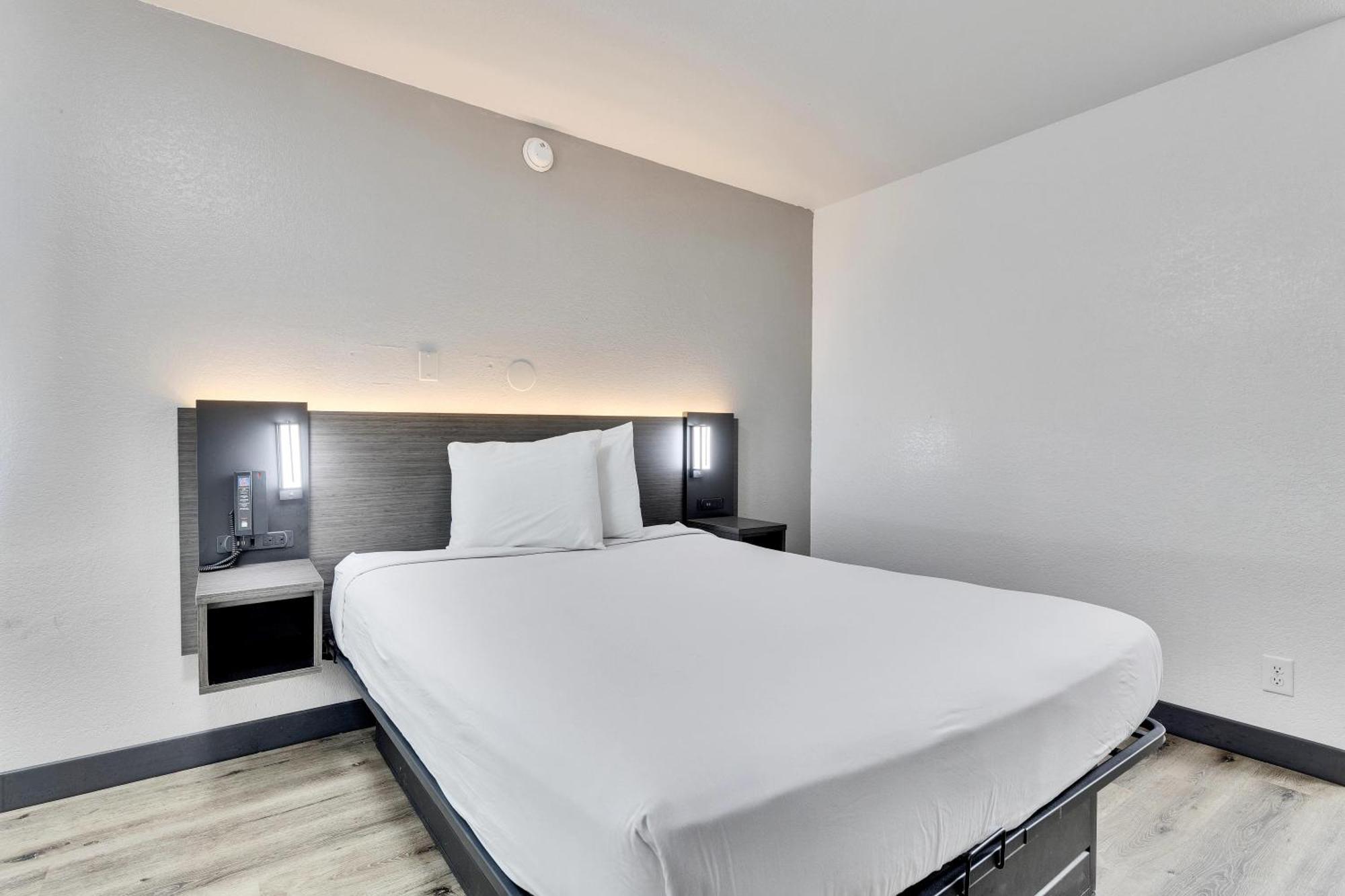 Motel 6-Austin, Tx - Airport - South Buitenkant foto